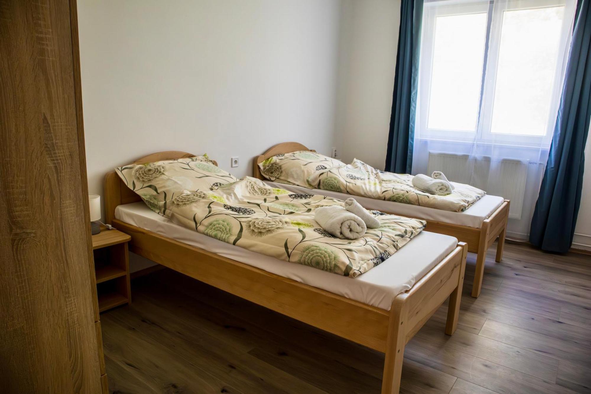 Izisz Apartman Matraterenye Εξωτερικό φωτογραφία