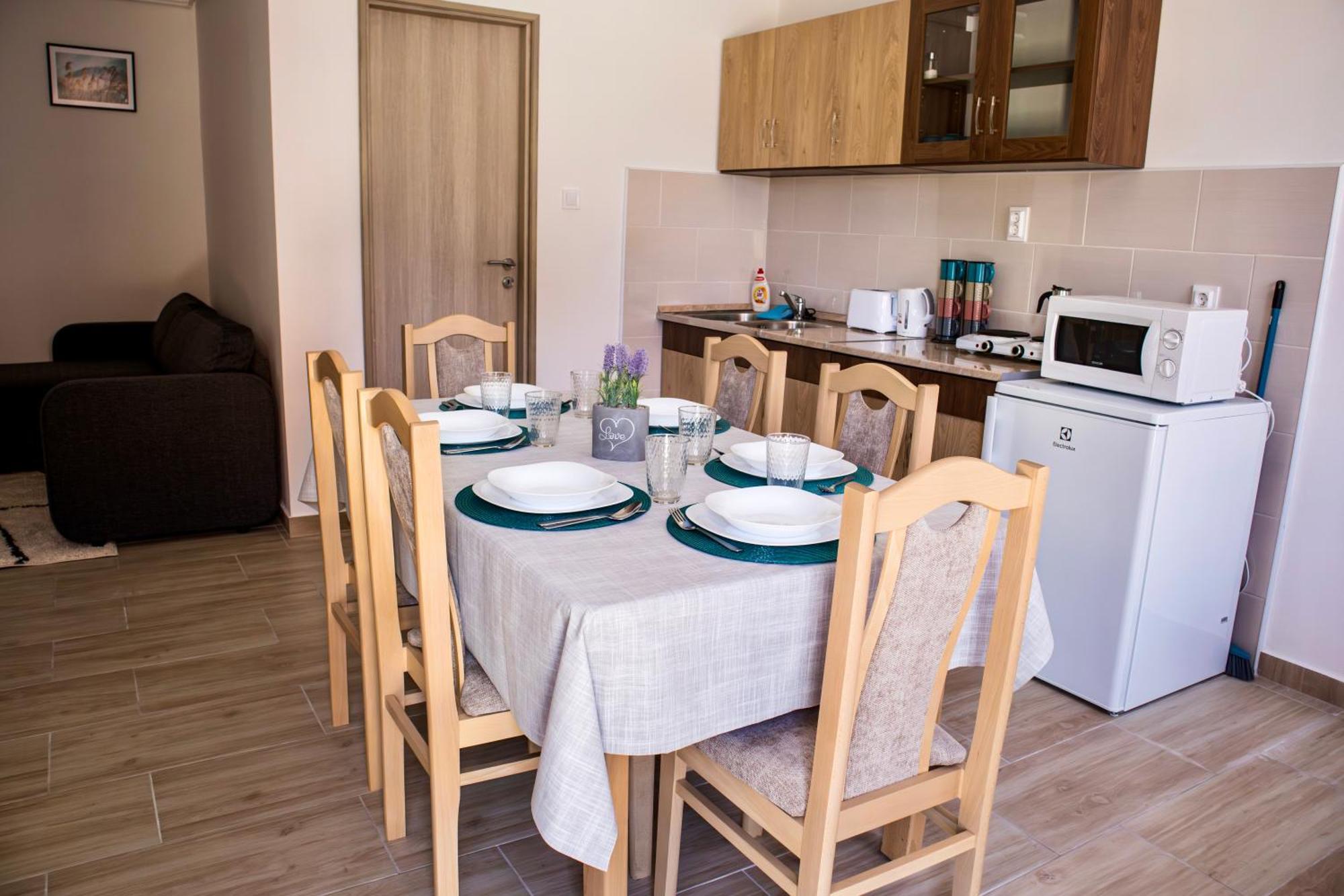 Izisz Apartman Matraterenye Εξωτερικό φωτογραφία