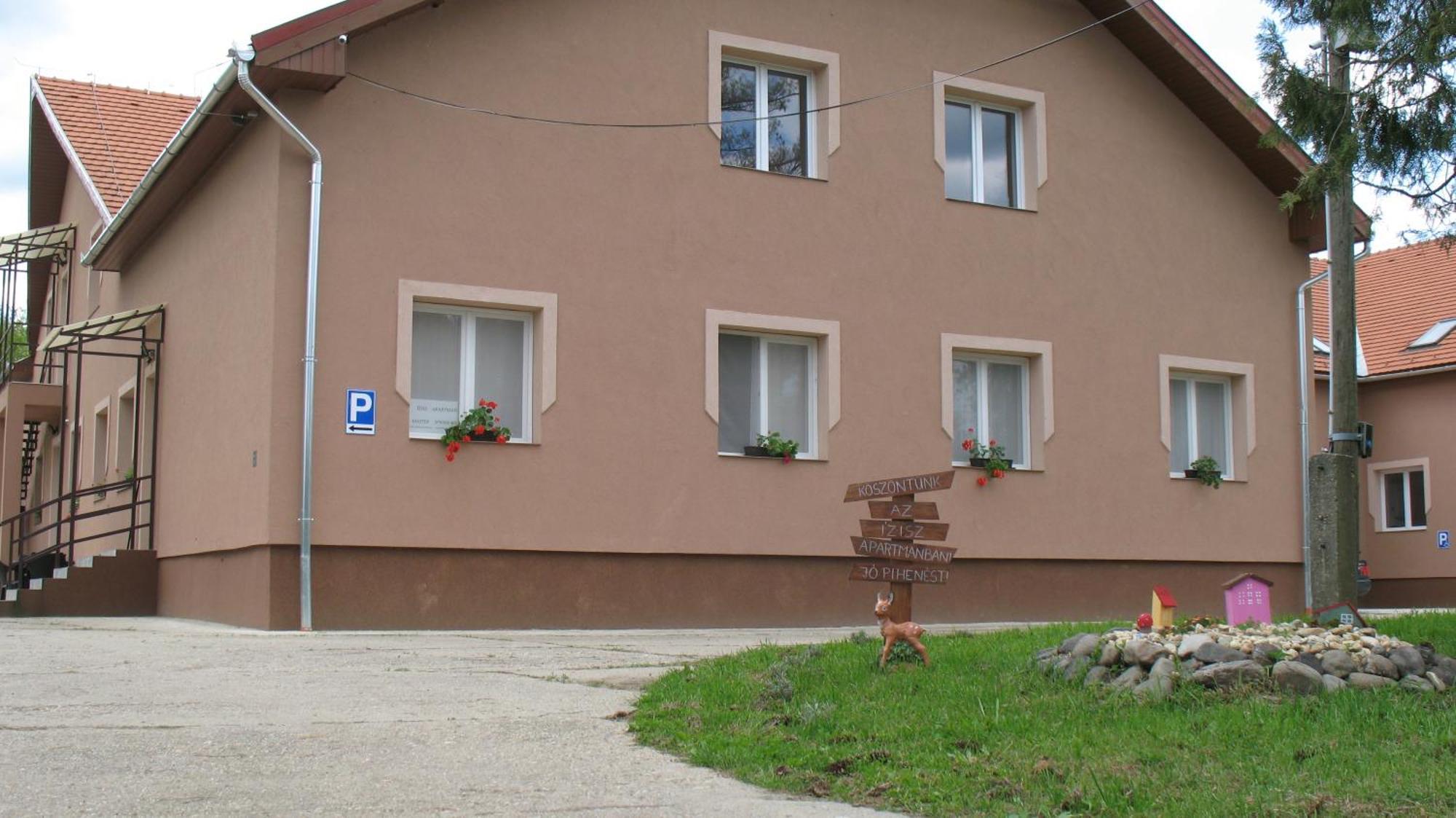 Izisz Apartman Matraterenye Εξωτερικό φωτογραφία